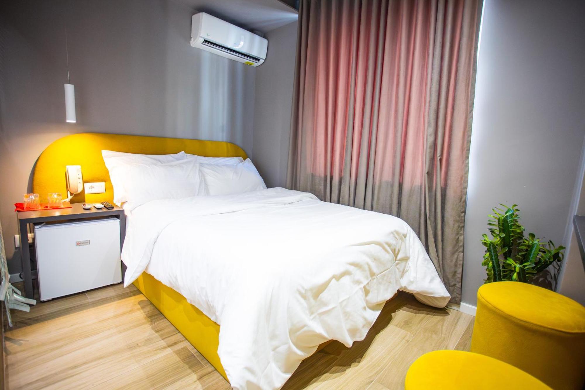 The Bubbles - Jacuzzi Hotel Tirana Bagian luar foto