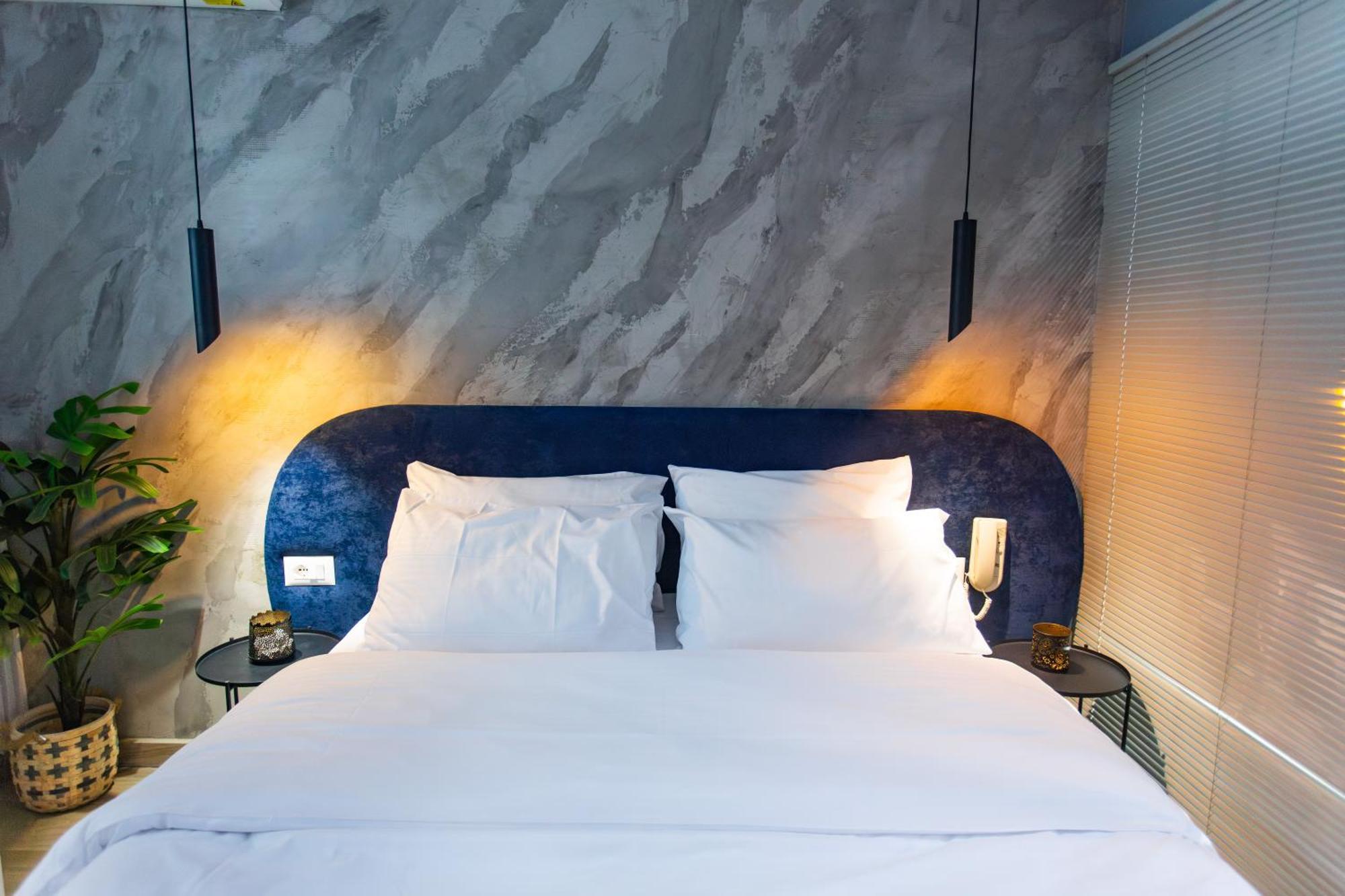 The Bubbles - Jacuzzi Hotel Tirana Bagian luar foto
